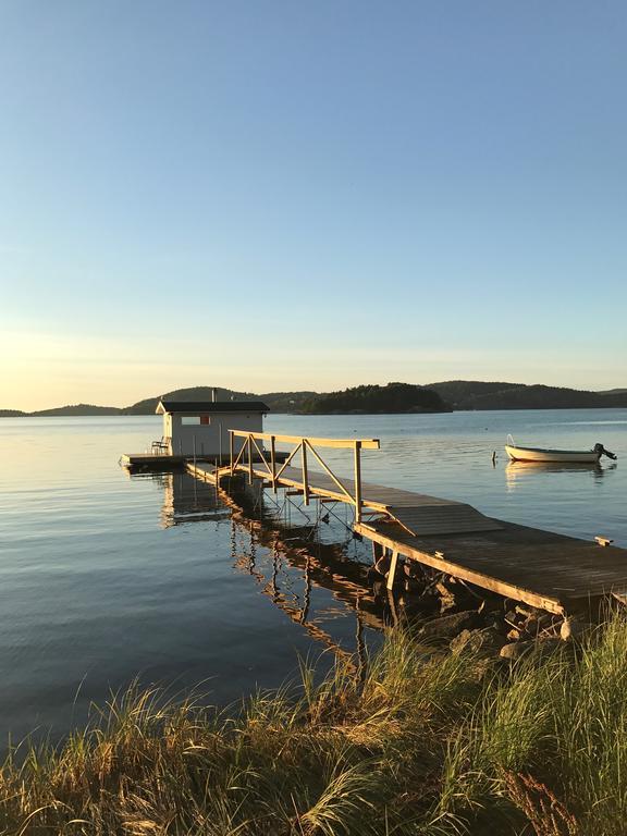 Anfasteroed Gardsvik - Badstugor Med Loft Ljungskile Δωμάτιο φωτογραφία